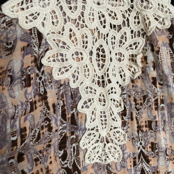 Daytrip Pattern Lace Back Tank Top - Picture 13 of 15